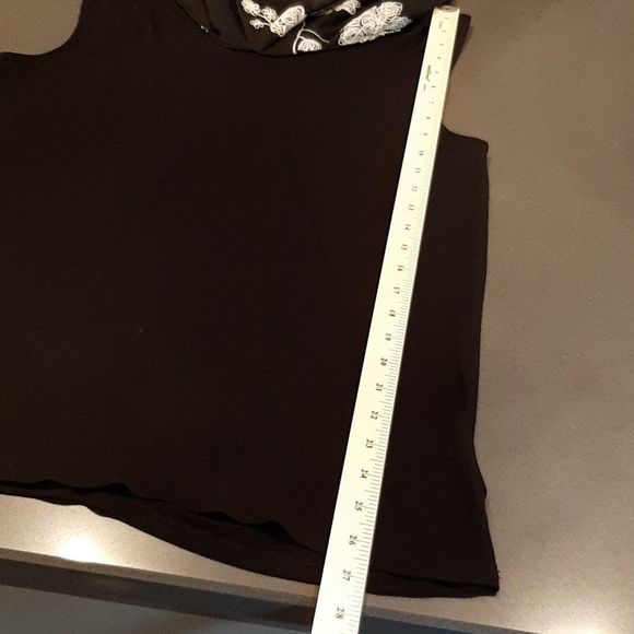 August Silk Black with White Flower Embroidery Flowy Top - Picture 7 of 10